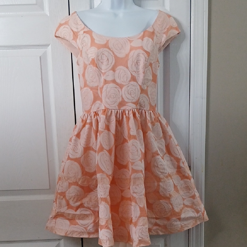Betsy Johnson Girls'  Floral Peach Dress Sz XL ( see measurements)